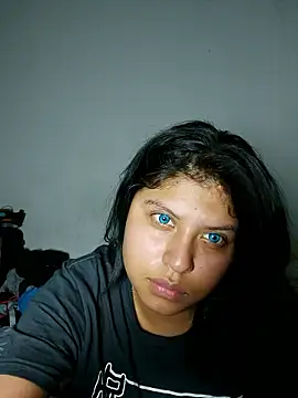 azulzulix online show from January 18, 2026, 1:09 am