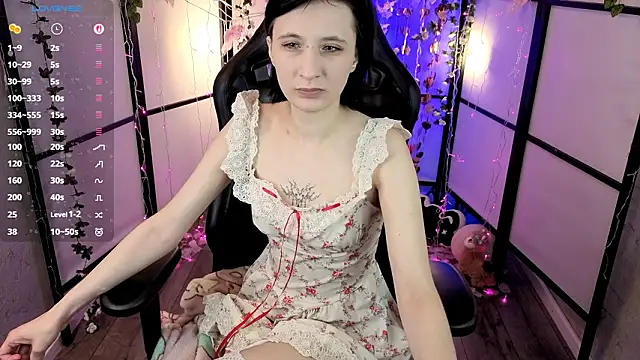 TaylorLunar online show from February 27, 2026, 1:44 pm