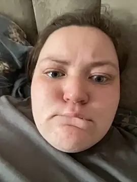 Snapshot of Alex_m chatting on October 17, 2025, 5:33 am Alex m online show from October 17, 2025, 5:33 am