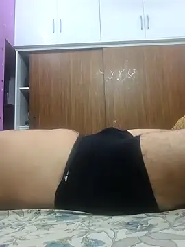 Snapshot of kokakrish chatting on October 16, 2025, 5:43 pm kokakrish online show from October 16, 2025, 5:43 pm