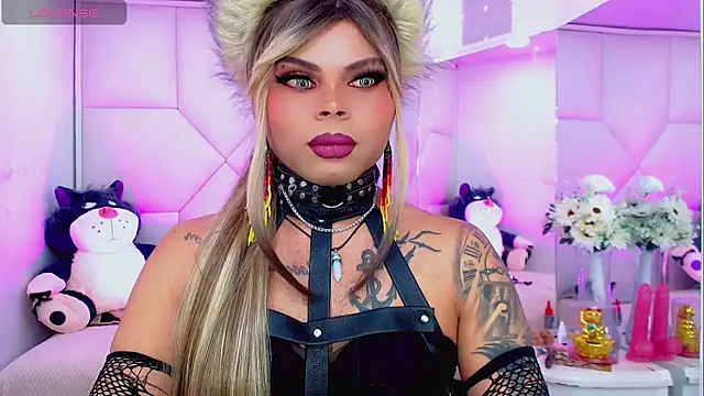 Snapshot of AdanKinng chatting on October 21, 2025, 7:30 am AdanKinng online show from October 21, 2025, 7:30 am