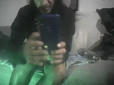 Snapshot of FETICHE47 chatting on December 15, 2025, 12:00 pm FETICHE47 online show from December 15, 2025, 12:00 pm