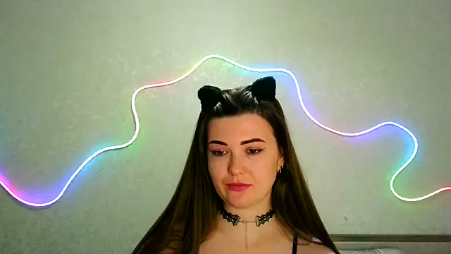 Snapshot of SeductiveTati chatting on June 17, 2026, 9:36 pm SeductiveTati online show from June 17, 2026, 9:36 pm