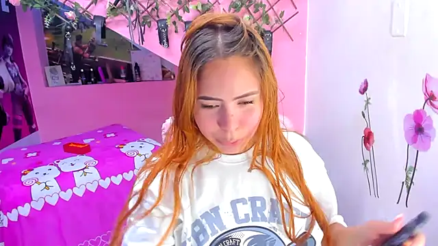 Snapshot of marcellaa303av chatting on November 16, 2025, 3:33 am marcellaa303av online show from November 16, 2025, 3:33 am