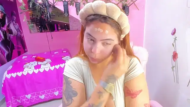 Snapshot of marcellaa303av chatting on November 11, 2025, 3:45 am marcellaa303av online show from November 11, 2025, 3:45 am