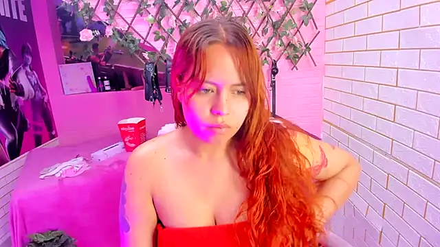 Snapshot of marcellaa303av chatting on April 9, 2026, 1:18 am marcellaa303av online show from April 9, 2026, 1:18 am