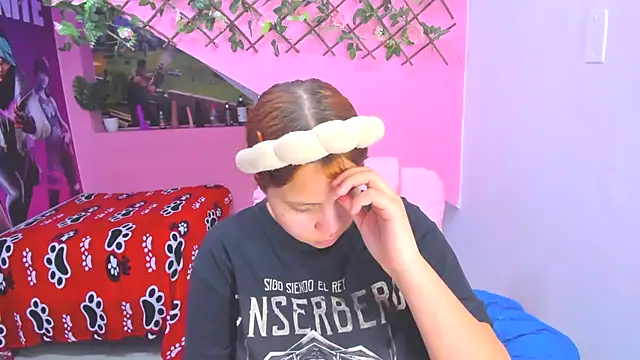 Snapshot of marcellaa303av chatting on March 10, 2025, 3:01 am marcellaa303av online show from March 10, 2025, 3:01 am