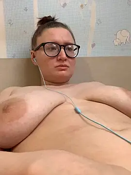 Snapshot of Charlotteeroseee chatting on October 28, 2025, 3:29 am Charlotteeroseee online show from October 28, 2025, 3:29 am