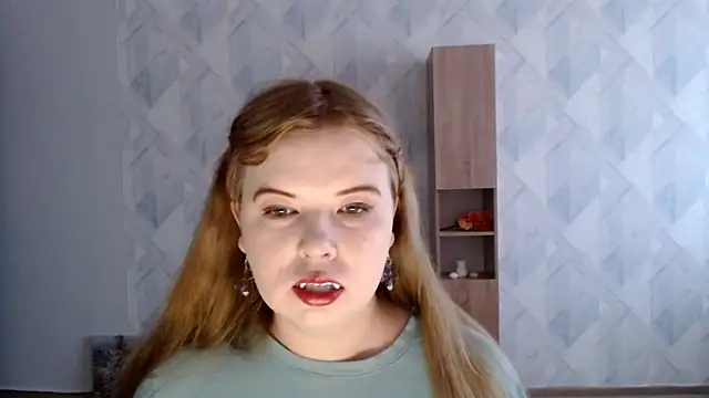 Snapshot of Melina_Hot9 chatting on October 20, 2025, 9:21 am Melina Hot9 online show from October 20, 2025, 9:21 am