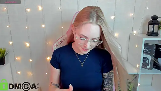 Snapshot of Carol__Cox chatting on November 14, 2025, 10:13 pm Carol Cox online show from November 14, 2025, 10:13 pm