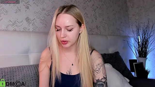 Snapshot of Carol__Cox chatting on October 26, 2025, 10:32 pm Carol Cox online show from October 26, 2025, 10:32 pm