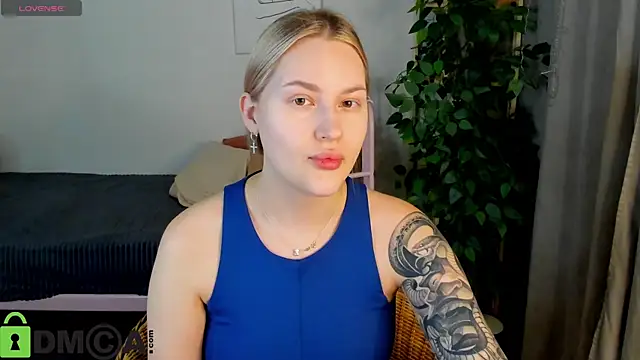 Snapshot of Carol__Cox chatting on December 4, 2025, 10:31 pm Carol Cox online show from December 4, 2025, 10:31 pm