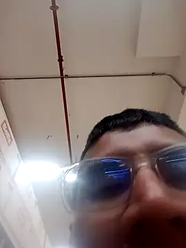 Snapshot of PequeArely chatting on December 14, 2024, 9:24 pm PequeArely online show from December 14, 2024, 9:24 pm