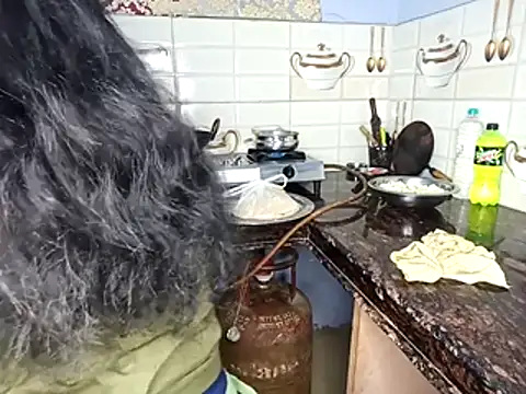 Muktha online show from March 27, 2026, 3:24 pm