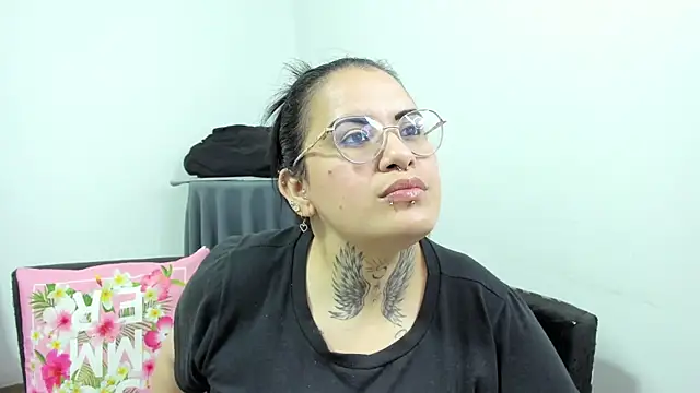 Snapshot of brigittemiller chatting on August 1, 2026, 1:36 am brigittemiller online show from August 1, 2026, 1:36 am