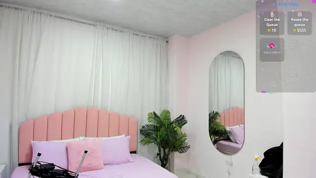 zoe rivers online show from February 27, 2025, 5:07 am