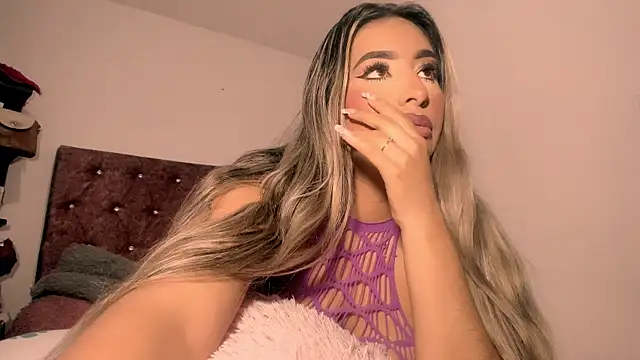 Snapshot of sexylatin_ chatting on July 28, 2026, 7:49 am sexylatin online show from July 28, 2026, 7:49 am