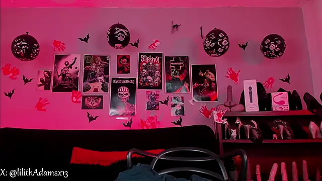 Snapshot of lilith-deveraux chatting on November 26, 2025, 4:07 pm lilith-deveraux online show from November 26, 2025, 4:07 pm