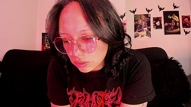 Snapshot of lilith-deveraux chatting on June 12, 2026, 4:27 pm lilith-deveraux online show from June 12, 2026, 4:27 pm