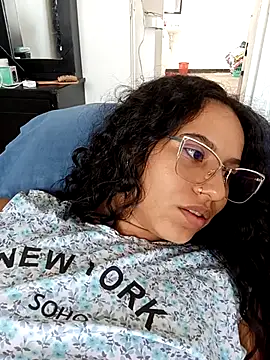 Karii-R online show from November 27, 2025, 1:11 pm