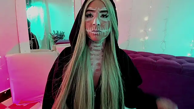  dahian14  online show from October 19, 2025, 2:58 am