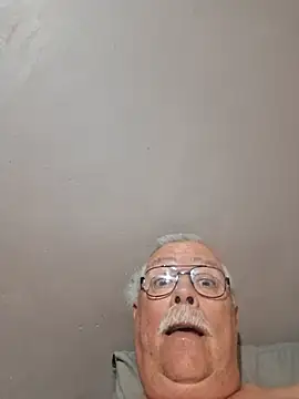 Snapshot of NawtyB1965 chatting on March 28, 2026, 4:02 am NawtyB1965 online show from March 28, 2026, 4:02 am