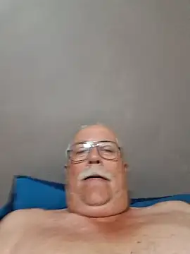 Snapshot of NawtyB1965 chatting on December 16, 2025, 3:44 am NawtyB1965 online show from December 16, 2025, 3:44 am