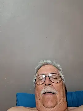 Snapshot of NawtyB1965 chatting on October 30, 2025, 3:38 am NawtyB1965 online show from October 30, 2025, 3:38 am