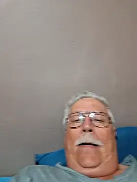 Snapshot of NawtyB1965 chatting on October 10, 2025, 3:29 am NawtyB1965 online show from October 10, 2025, 3:29 am