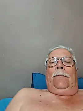 Snapshot of NawtyB1965 chatting on October 12, 2025, 3:52 am NawtyB1965 online show from October 12, 2025, 3:52 am