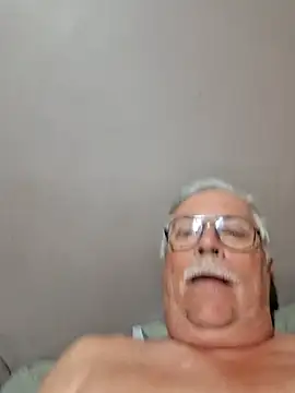 Snapshot of NawtyB1965 chatting on March 15, 2026, 4:19 am NawtyB1965 online show from March 15, 2026, 4:19 am