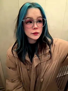 MaddisonHaas online show from November 11, 2025, 10:58 pm