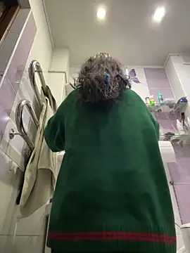 MaddisonHaas online show from February 2, 2026, 1:21 pm