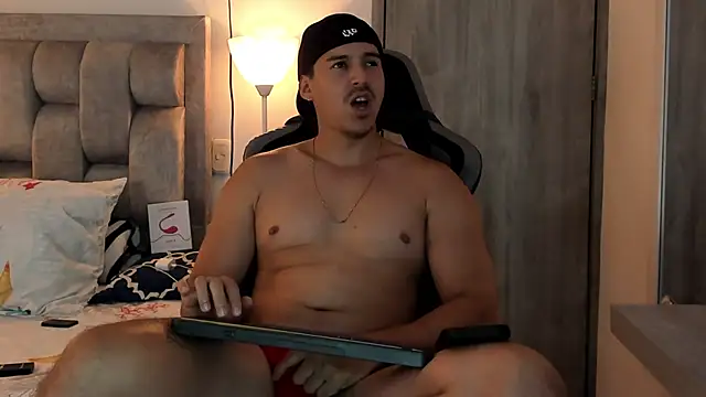 Snapshot of victor_vixen chatting on November 23, 2025, 11:04 pm victor vixen online show from November 23, 2025, 11:04 pm