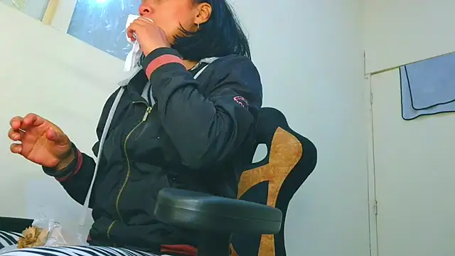 Samary thomas online show from March 15, 2026, 1:01 am