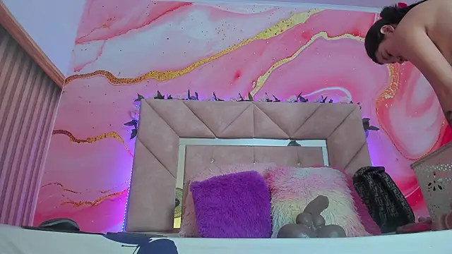 Snapshot of Taylor__cooper chatting on November 5, 2025, 6:33 pm Taylor cooper online show from November 5, 2025, 6:33 pm