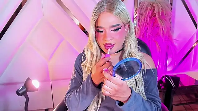 Elody Preysler69 online show from February 25, 2026, 4:01 am