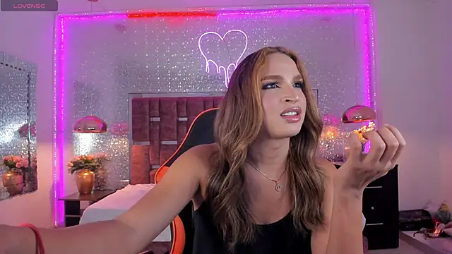 KylieVictoria online show from November 2, 2025, 2:49 am