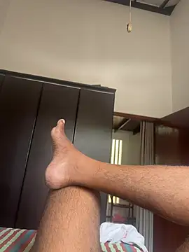 Dreamistofly online show from April 2, 2026, 5:14 am