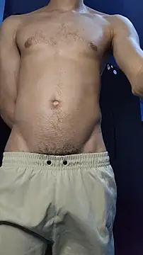 boyminerin00 online show from December 2, 2025, 2:23 am