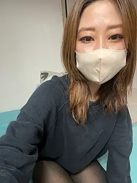 Snapshot of ayu0009rrr chatting on December 4, 2025, 2:38 pm ayu0009rrr online show from December 4, 2025, 2:38 pm