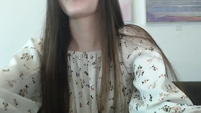 Snapshot of Effi_18 chatting on February 16, 2025, 5:04 pm Effi 18 online show from February 16, 2025, 5:04 pm