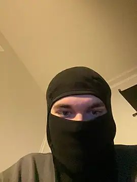 Snapshot of kevin344112 chatting on February 16, 2025, 1:47 am kevin344112 online show from February 16, 2025, 1:47 am