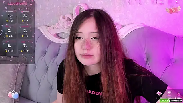 MiriaamWhite online show from October 1, 2025, 9:14 am