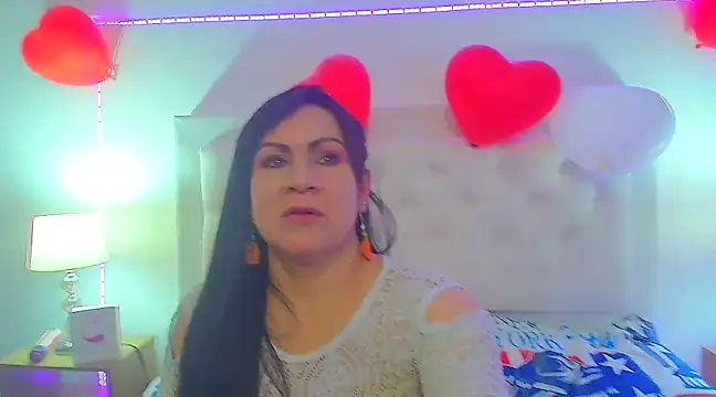 jescaoporto4 online show from February 24, 2025, 2:15 pm