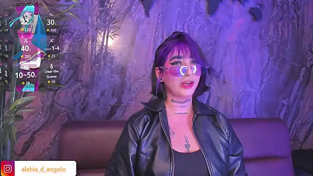 Snapshot of Alahia_Dangelo chatting on November 12, 2025, 5:28 pm Alahia Dangelo online show from November 12, 2025, 5:28 pm