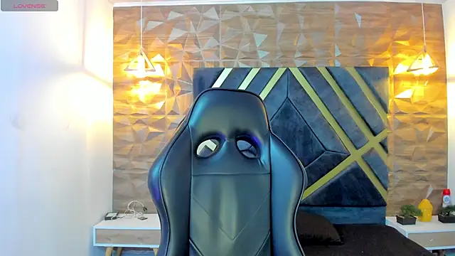 Snapshot of Alahia_Dangelo chatting on October 4, 2025, 11:34 am Alahia Dangelo online show from October 4, 2025, 11:34 am