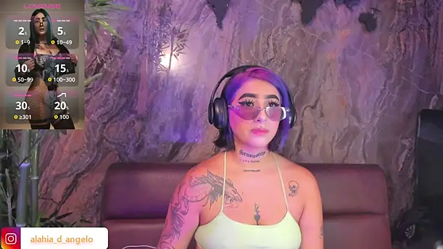 Snapshot of Alahia_Dangelo chatting on November 29, 2025, 5:57 pm Alahia Dangelo online show from November 29, 2025, 5:57 pm