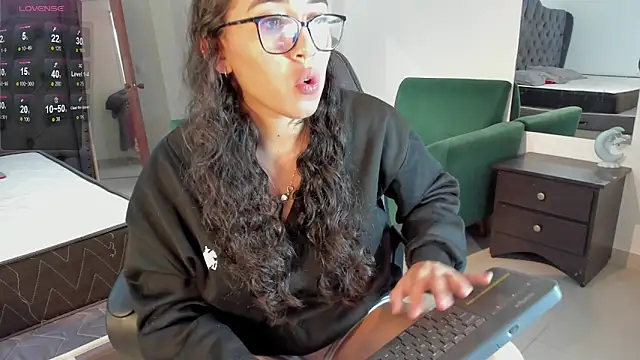 Snapshot of _maria_foxx_ chatting on October 23, 2025, 7:23 pm maria foxx online show from October 23, 2025, 7:23 pm