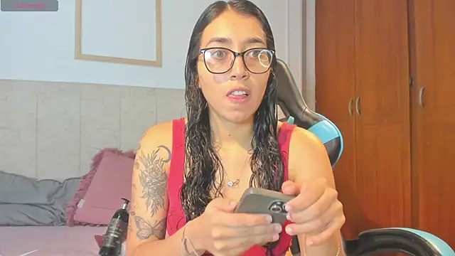  maria foxx  online show from April 29, 2026, 4:11 pm